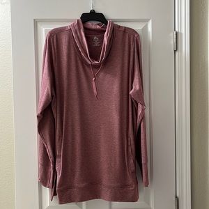 Woman’s Active Wear   Top